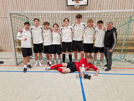 Premierensieg beim Eckhorst Cup: LG-Kicker krönen sich nach Final-Revanche zum Champion!