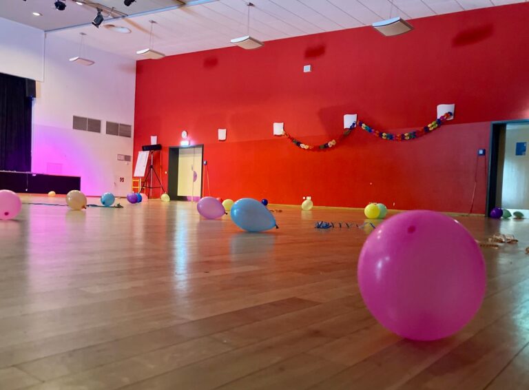 Schulverein und Patenschüler ermöglichen das Faschingsfest